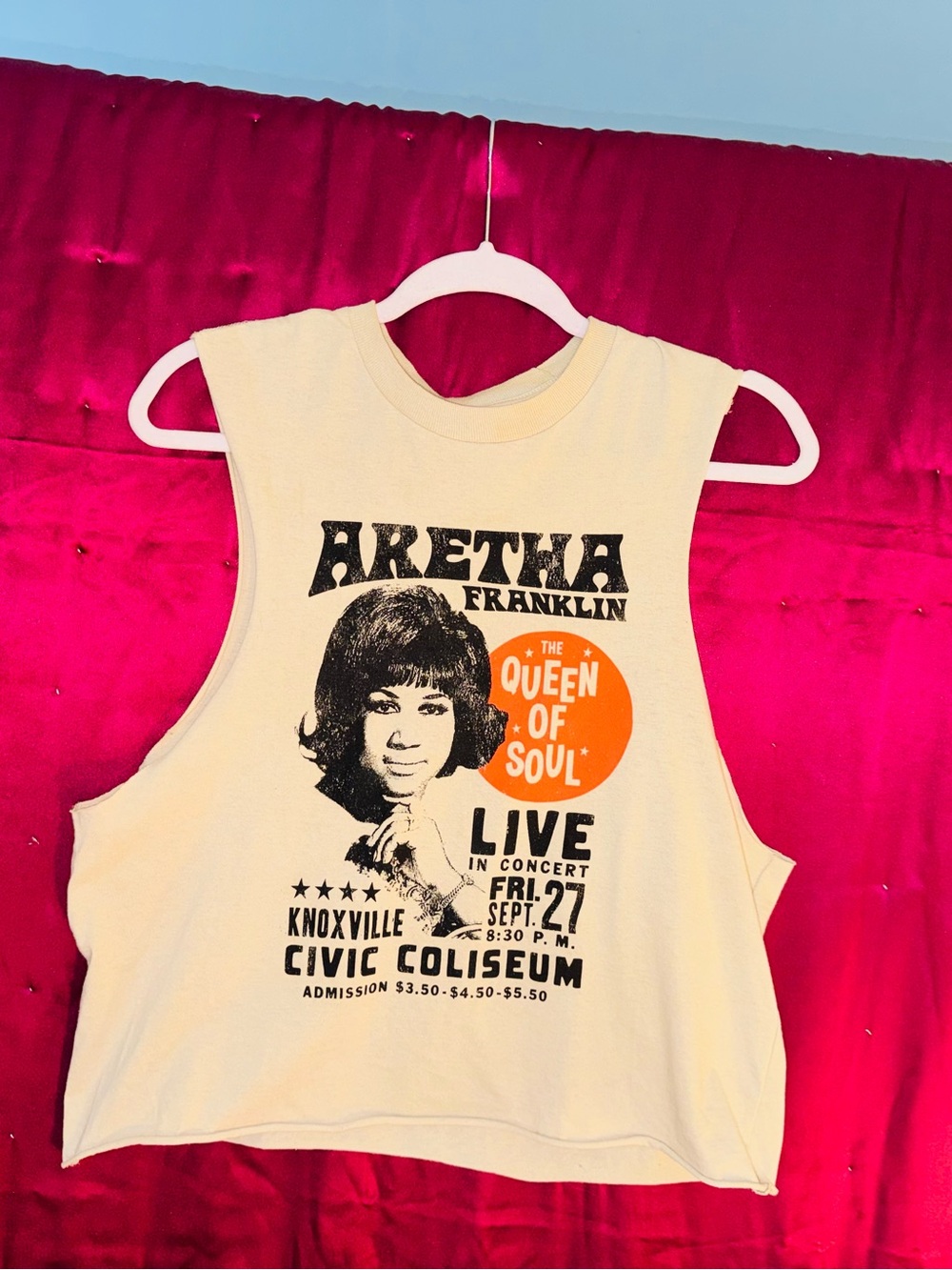 👑 Size Medium Muscle Top Aretha Franklin Cream Graphic Crop Tank Top